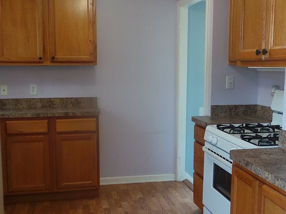 5th image of 8606 Beech Ave
