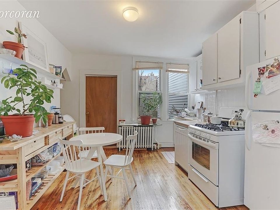 2nd image of 160 Powers St #2