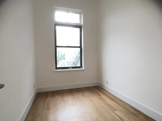 Rented by Bohemia Realty Group | media 12