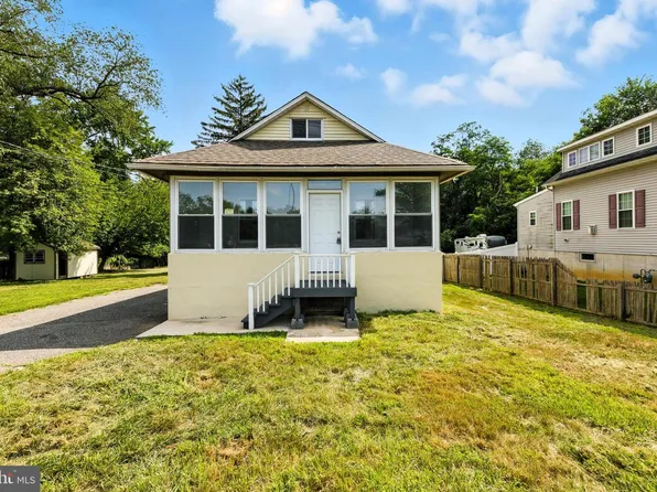 403 S Lenola Rd, Moorestown, NJ 08057