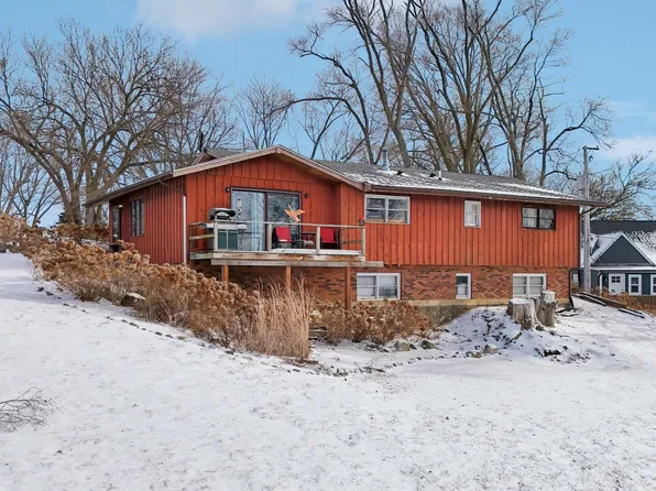 3624 Eastway Dr, Island Lake, IL 60042