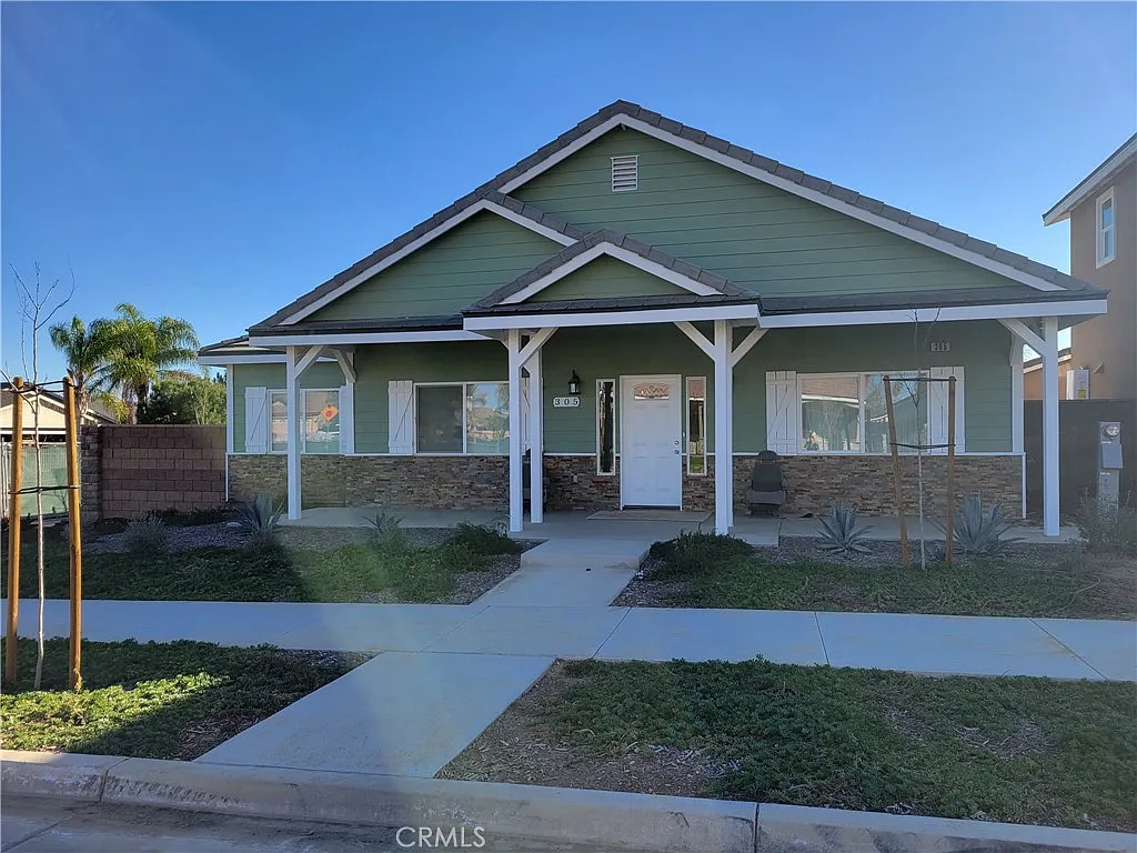 3 bed, 1466 sqft, $2,850 — Photo 1