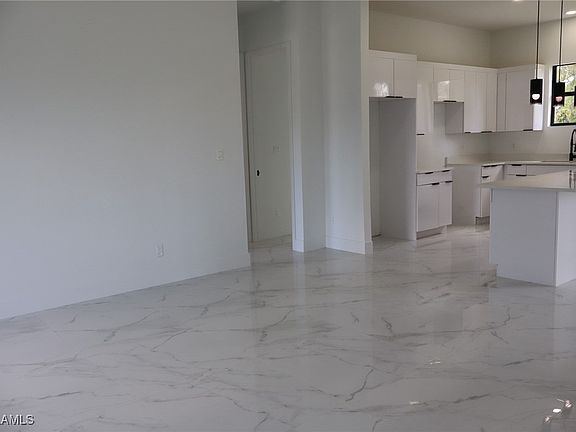 4th image of 1603 W 9th St