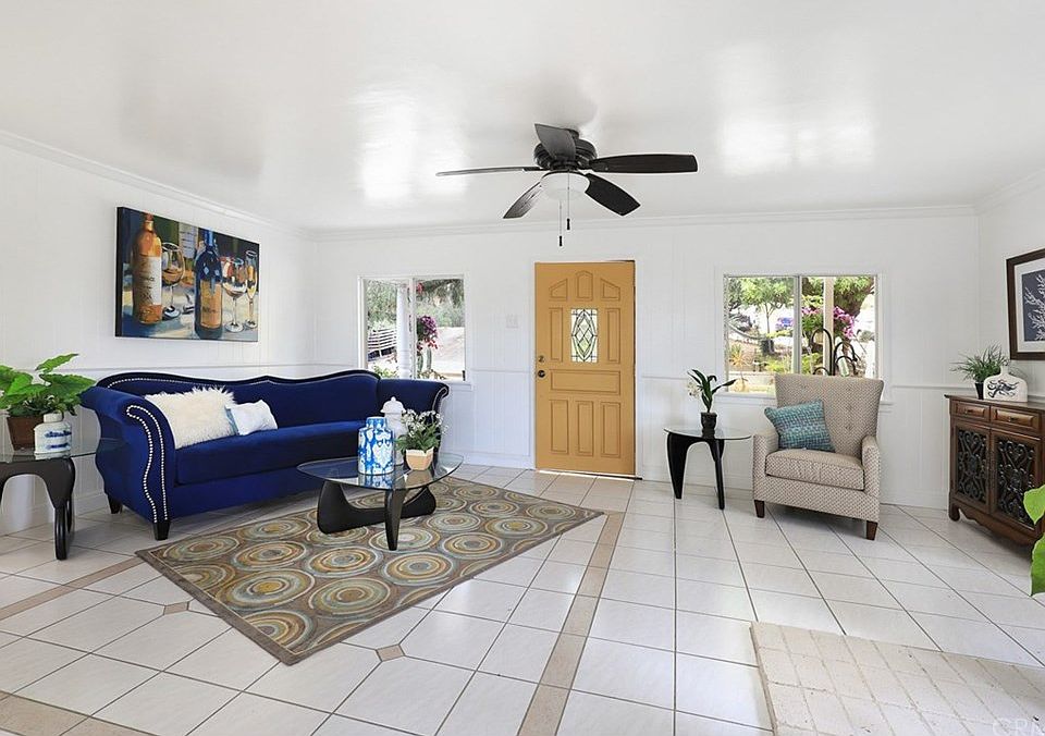 1st image of 4324 Corona Dr