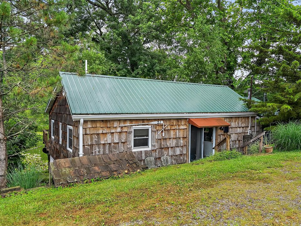 1st image of 21 Boone Lake Cir