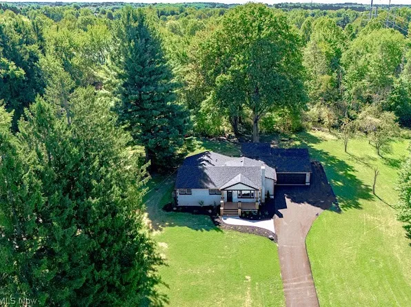 4541 Dobbins Rd, Poland, OH 44514