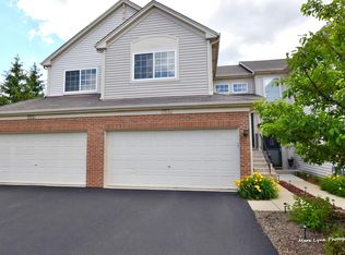 255 Thornwood Way UNIT B, South Elgin, IL 60177