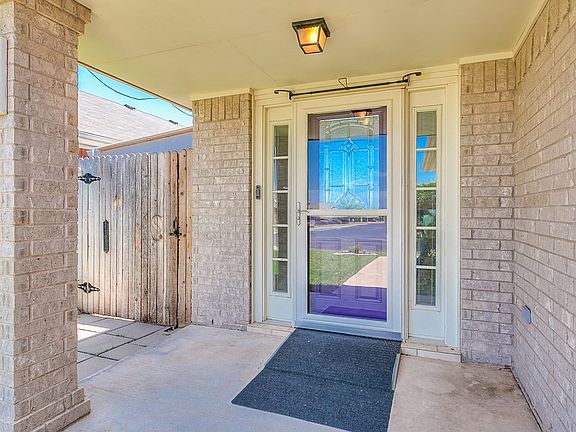 4th image of 4301 Green Meadow Dr