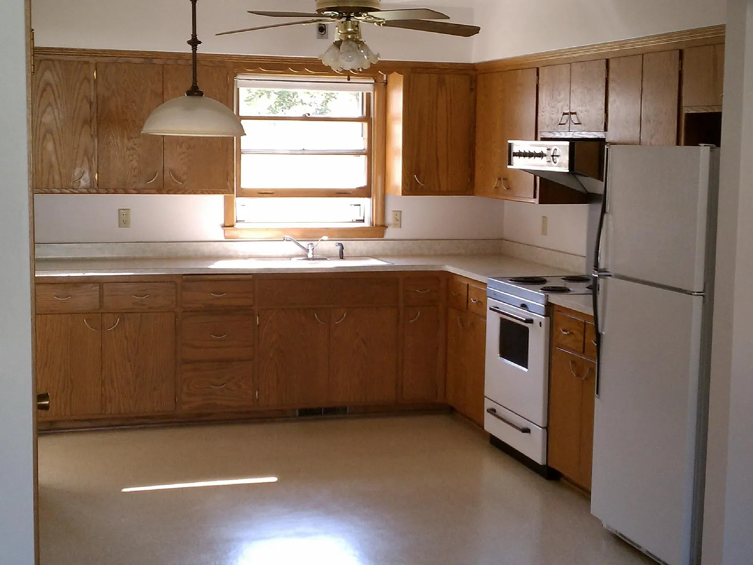 2 bed, $1,395 — Photo 2