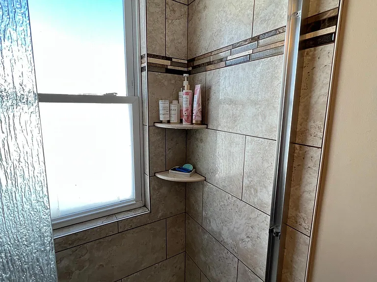 10 Davis St #2 — Photo 9