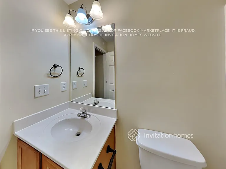 447 Grenier Ter — Photo 18