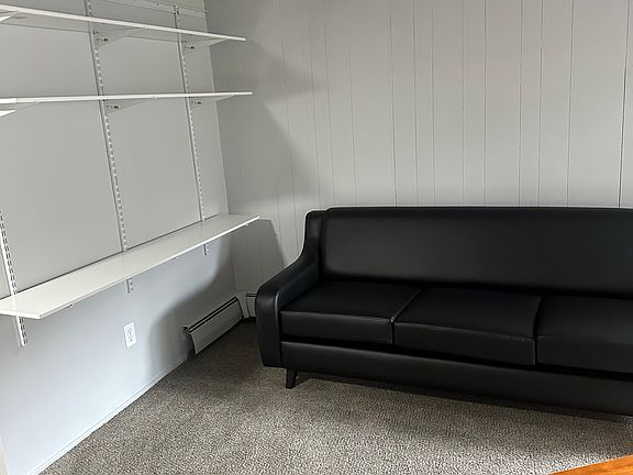 3rd image of 711 Arch St #401