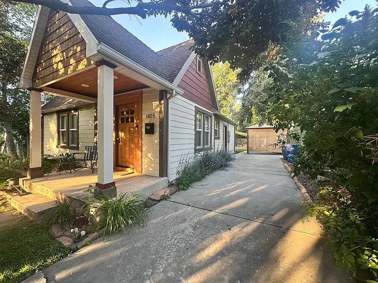1405 S Denver St — Photo 42