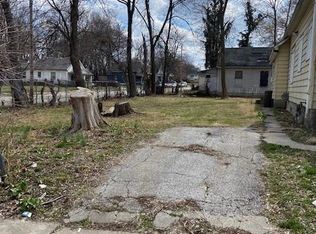 2113 E 34th St, Kansas City, MO 64109