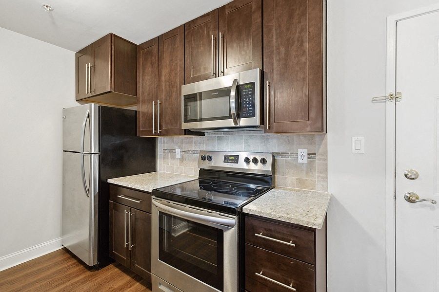 1st image of 156 E Cedar St APT 4103