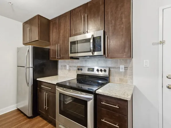 Cedar Street Commons - Senior Living Community