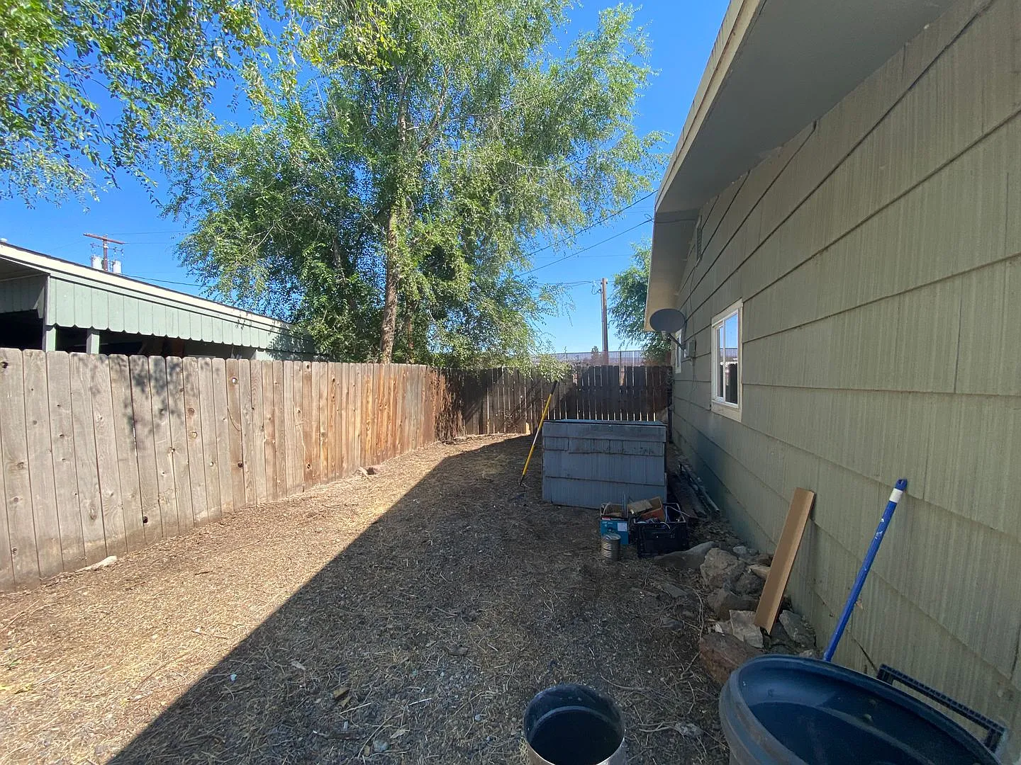 3 Bed 1.5 bath home in Prineville — Photo 1