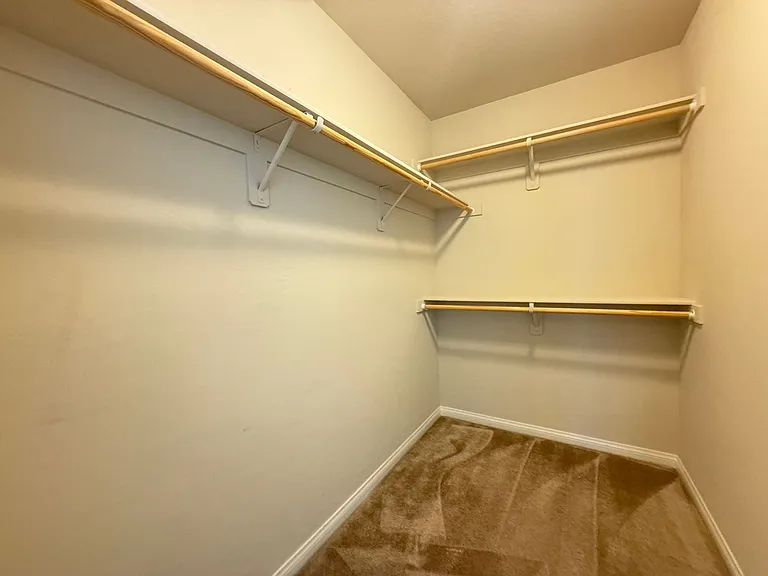 8974 Don Valley Ave — Photo 14