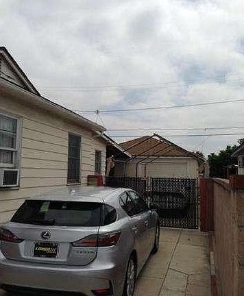 2nd image of 2548 La Presa Ave