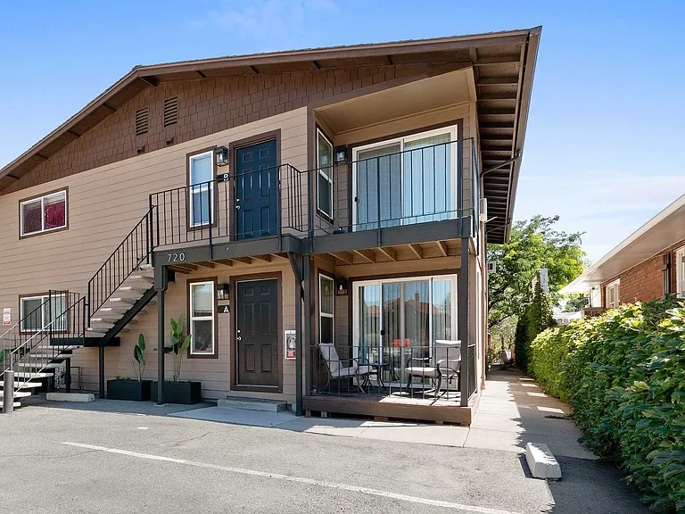 720 Lander Street — Photo 9