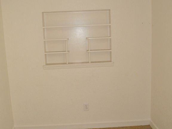 3rd image of 2227 W Harbor Dr S