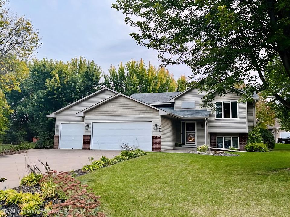 1st image of 400 Elder Cir NW