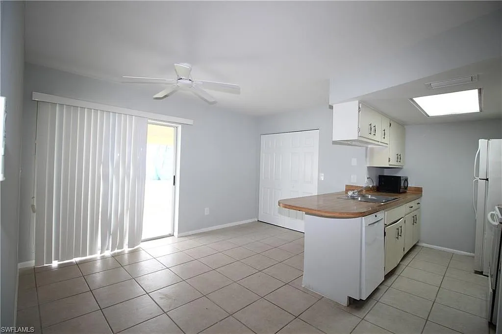 2 bed, 1.0 bath, 1049 sqft, $1,295 — Photo 1