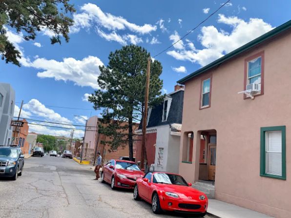 307 W Market St APT 3