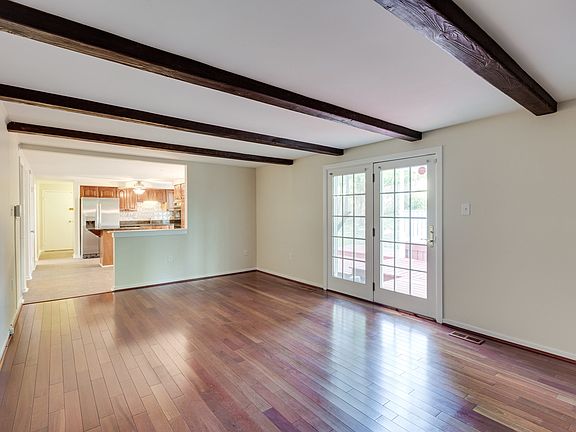 5th image of 8414 Willow Wood Dr