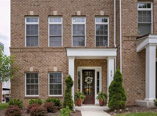 276 Venango Trl, Mars, PA 16046