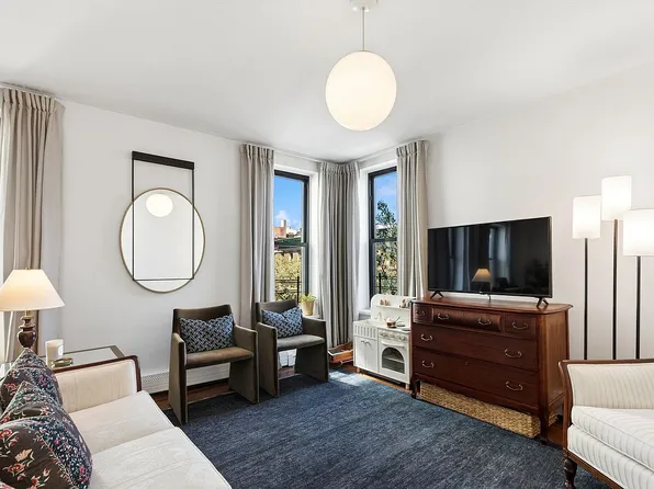 458 Lincoln Pl APT 3B, Brooklyn, NY 11238