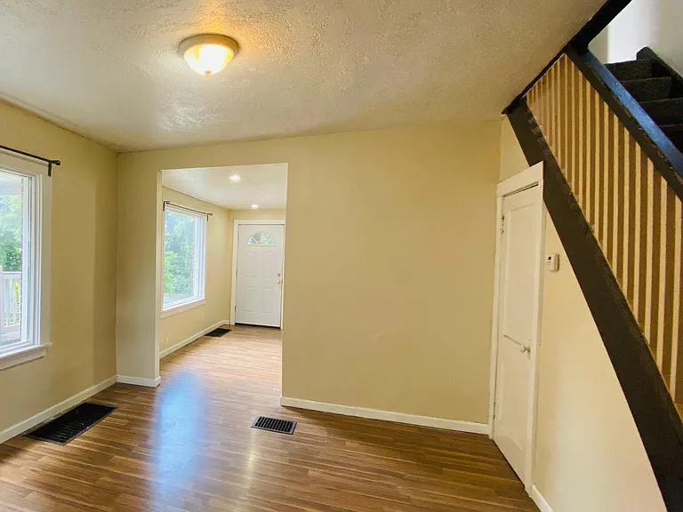 7108 Baker St — Photo 7