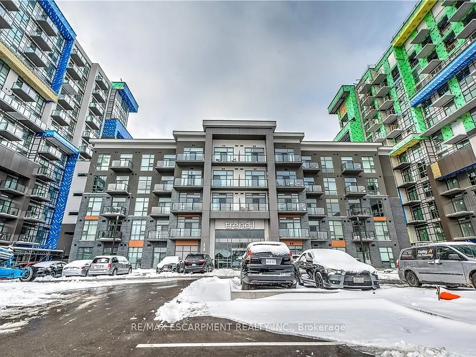450 Dundas St E #1204