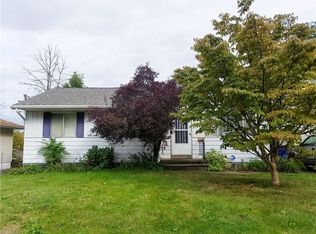 4035 Crest Dr, Cleveland, OH