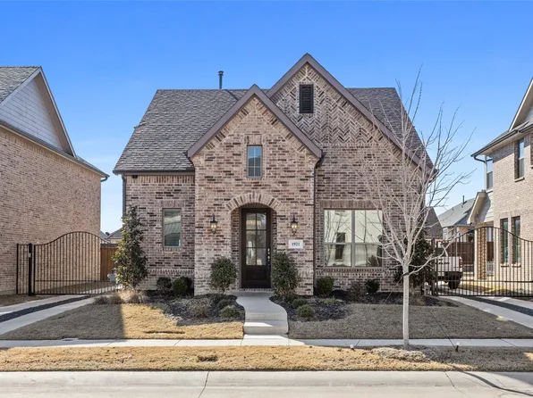 1921 Temple Hls, Van Alstyne, TX 75495