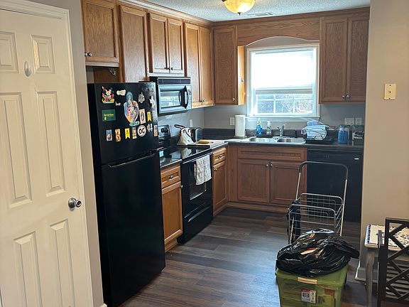 2nd image of 362 Pinedale Cir