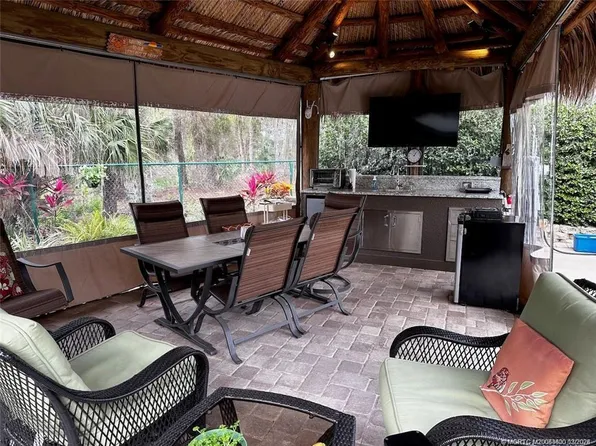 71 NW Boundary Dr, Port Saint Lucie, FL 34986