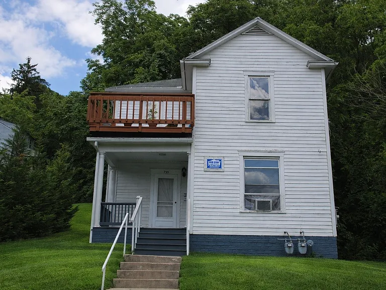 133 Franklin Ave — Photo 7