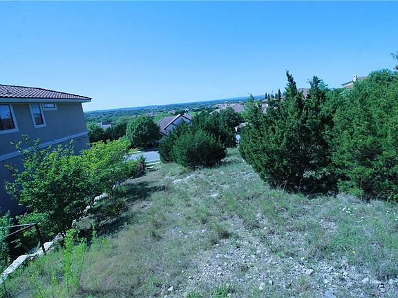 5th image of 211 Golden Bear Dr