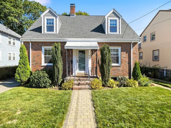 31 Zeller St, Roslindale, MA 02131