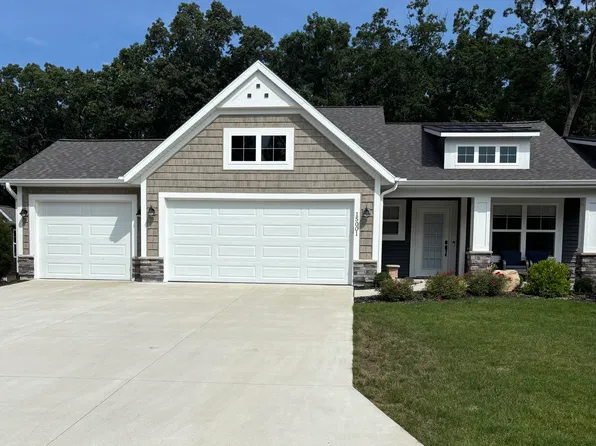 15001 Kingfisher Way, Grand Haven, MI 49417