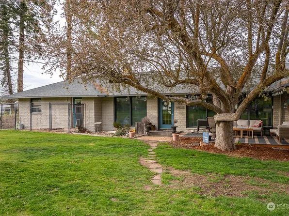 5001 NW Sagebrush Flats Rd, Ephrata, WA 98823