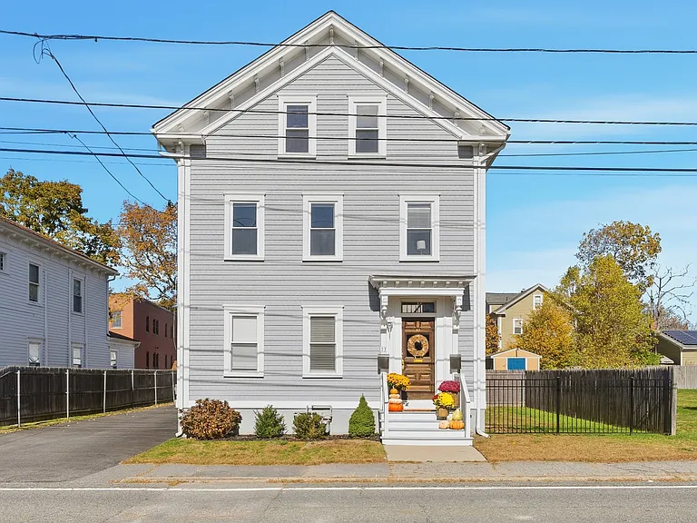 22 Vernon St #3 — Photo 14