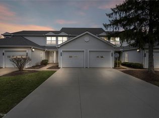 880 Overlook Ridge Dr, Cleveland, OH 44109