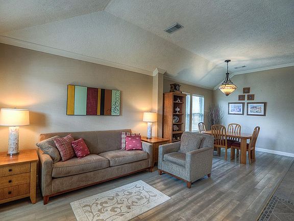 3rd image of 2416 Avalon Trace Ln