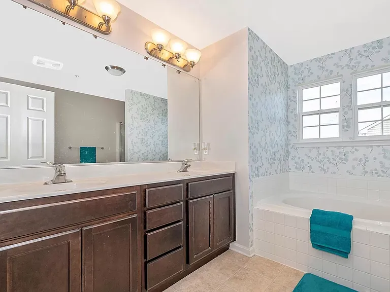 102 Water Run St #1 — Photo 23