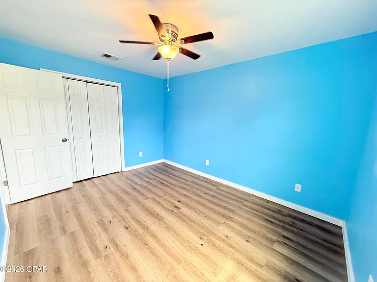 175 N Berthe Ave — Photo 26