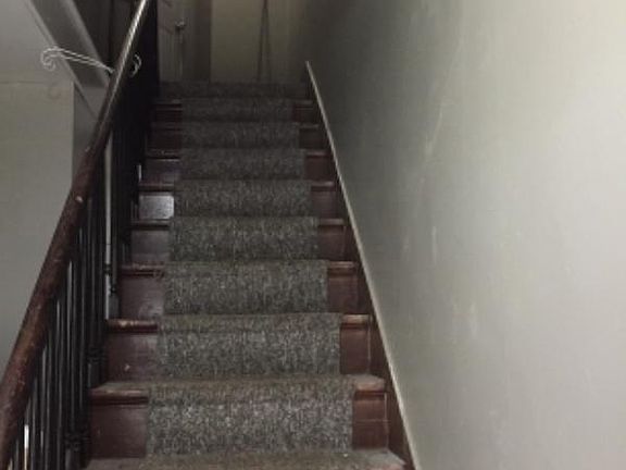 2nd image of 353 1/2 S Market St