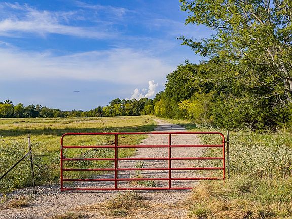 3rd image of 17725 County Road 480