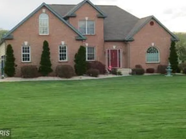601 Nathaniel Dr, Martinsburg, WV 25403